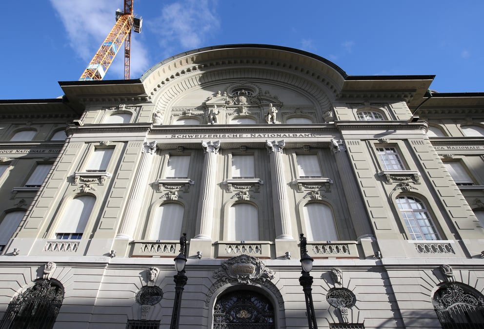 Statu quo de la bns qui abaisse ses previsions d'inflation
