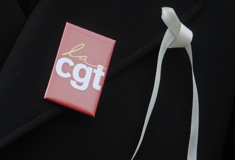 Retraites: orly et rungis plonges dans le noir, la cgt energie revendique