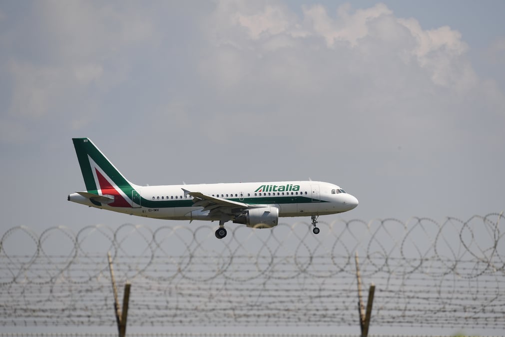 Italie: les partis au pouvoir se querellent a propos d'alitalia
