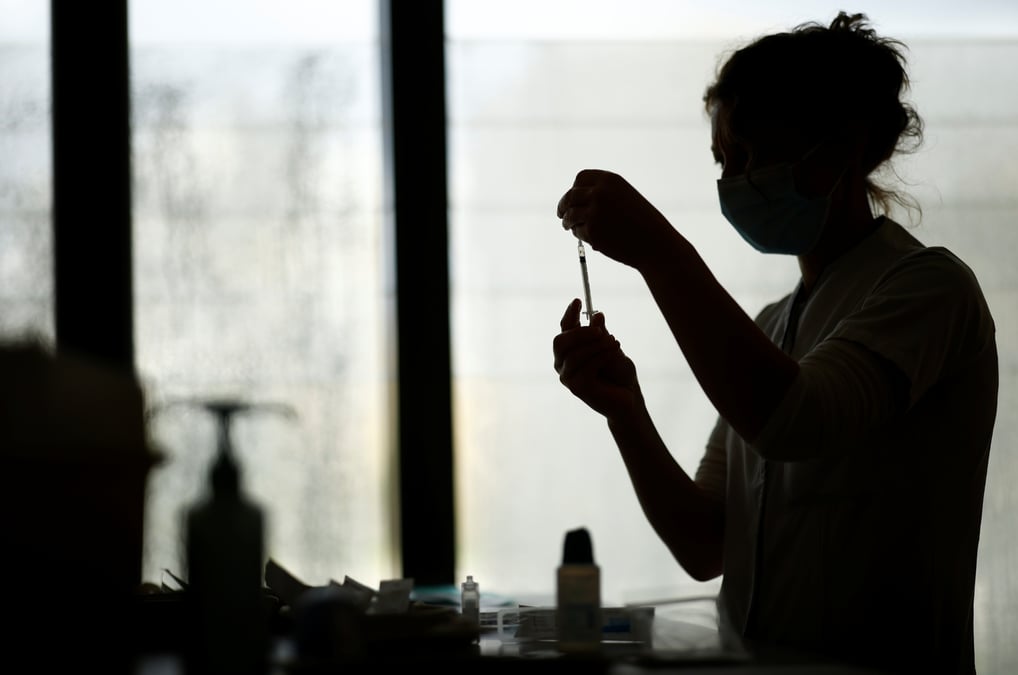 Coronavirus/france: la has favorable a la vaccination par les dentistes et les veterinaires