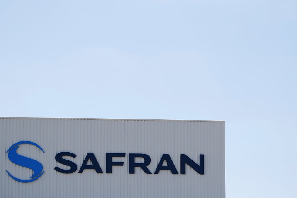 Safran constate un debut de retablissement, maintient ses previsions