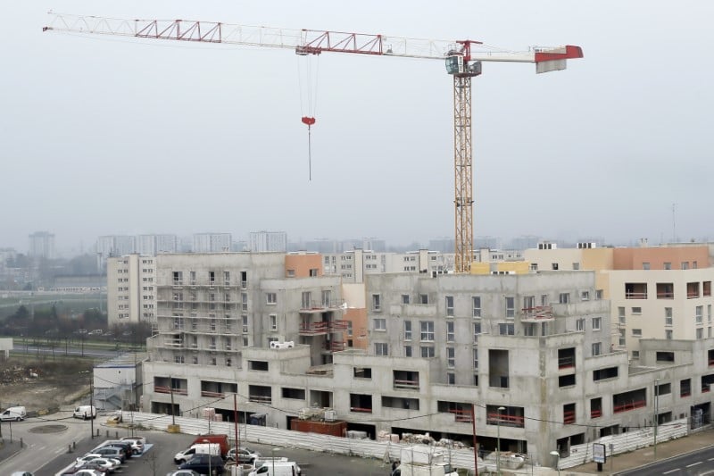 Le tassement des credits a l'habitat se poursuit