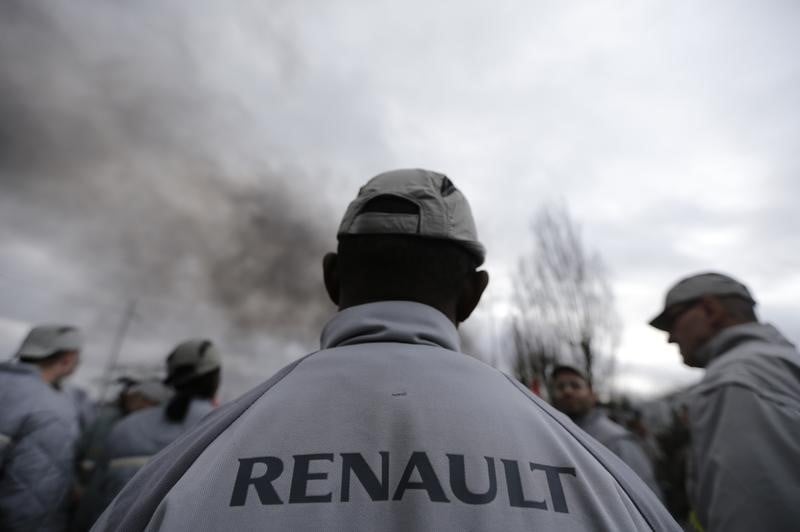 Les concessions Renault ouvertes, grève suivie à 15%