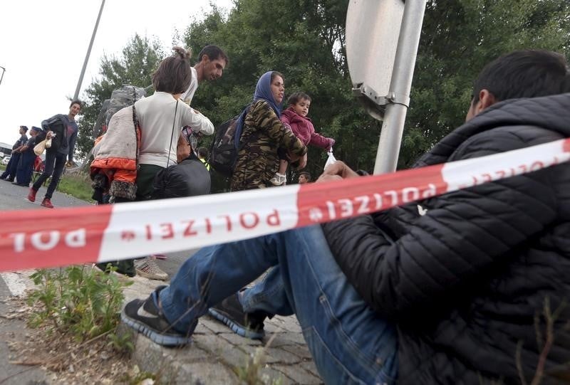 L’autriche et la hongrie s'accusent de pratiquer des controles frontaliers injustifies