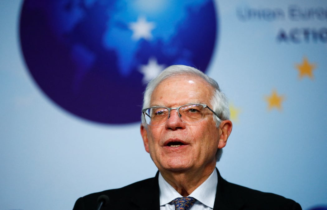 Ukraine: pas de depart pour le moment des familles de diplomates de l'ue, dit borrell