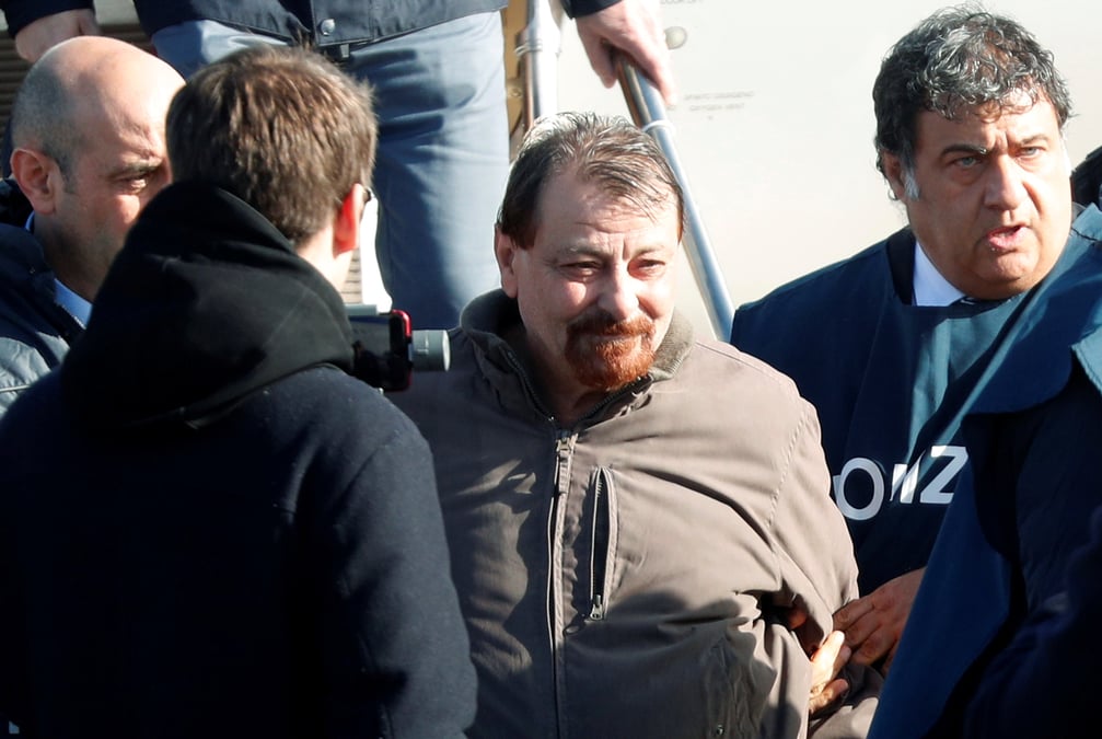 Italie: cesare battisti avoue quatre meurtres dans les annees 1970