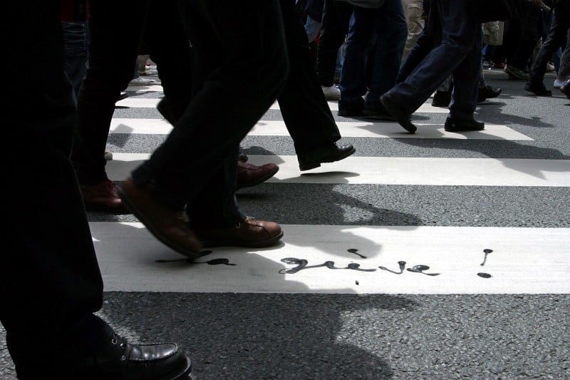 Les entreprises moins touchees par les greves en 2013