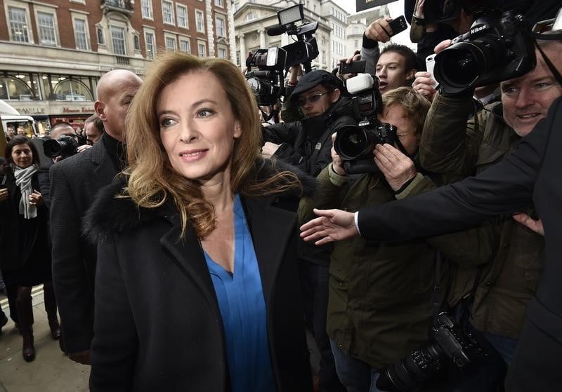 Trierweiler relance la polemique sur les "sans-dents" contre hollande