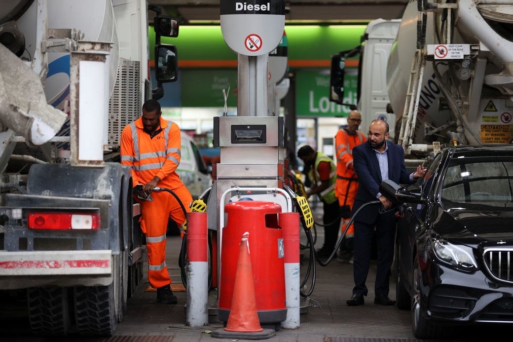 Des puces a la pompe via les ports, l'inflation s'installe