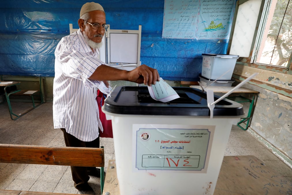 Les elections legislatives commencent en egypte