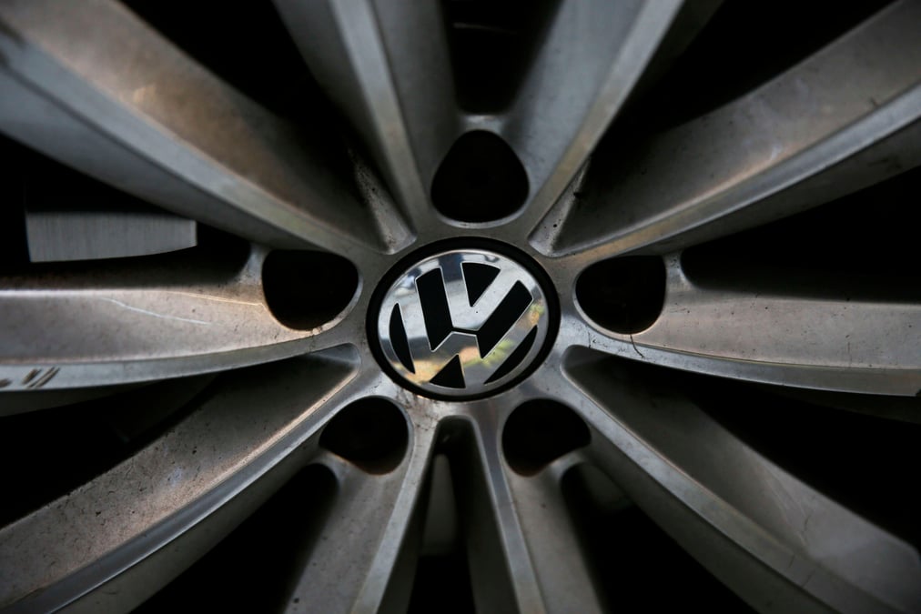 Vw face a des decisions douloureuses, dit son patron