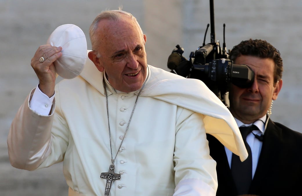 Le pape admet le retard pris par l'eglise face aux abus sexuels