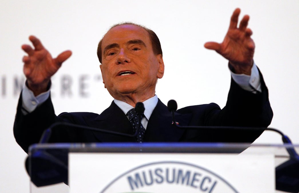 Berlusconi joue son avenir politique devant la cour de strasbourg