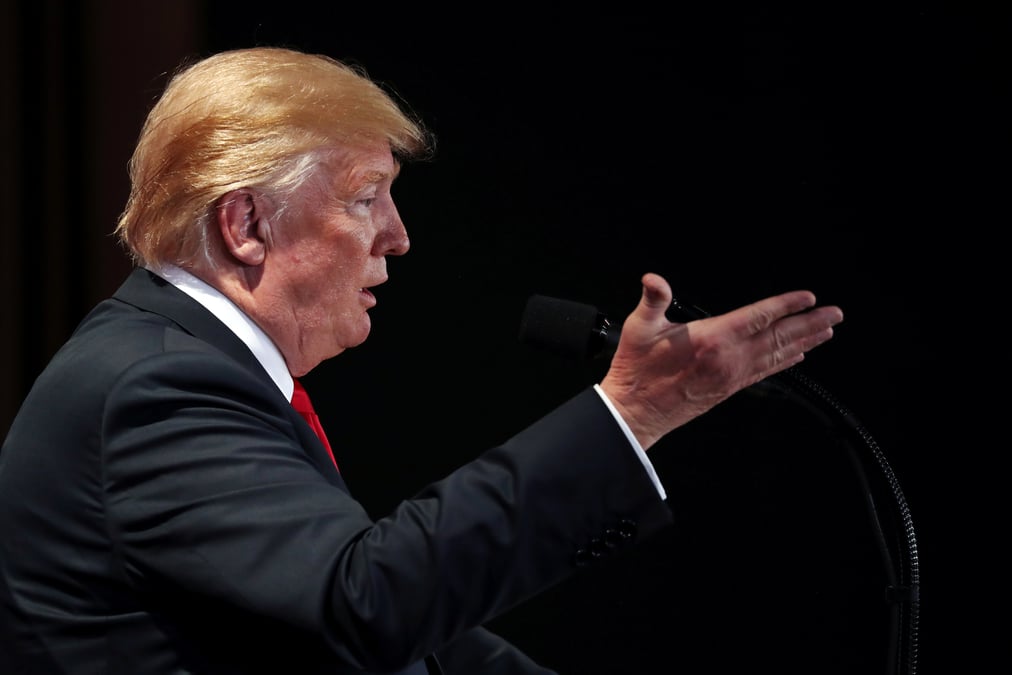 Trump accuse les migrants de changer la culture europeenne