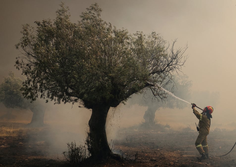 Photo d'un feu de foret a vlyhada