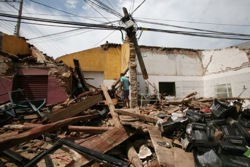 Un seisme fait 61 morts sur la cote pacifique du mexique