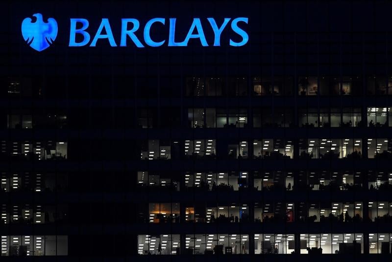 L'investisseur activiste sherborne entre au capital de barclays