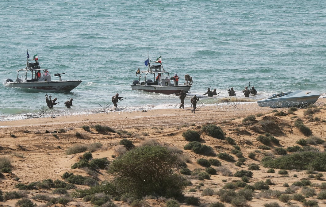 Iran: manoeuvres de gardiens de la revolution dans le golfe