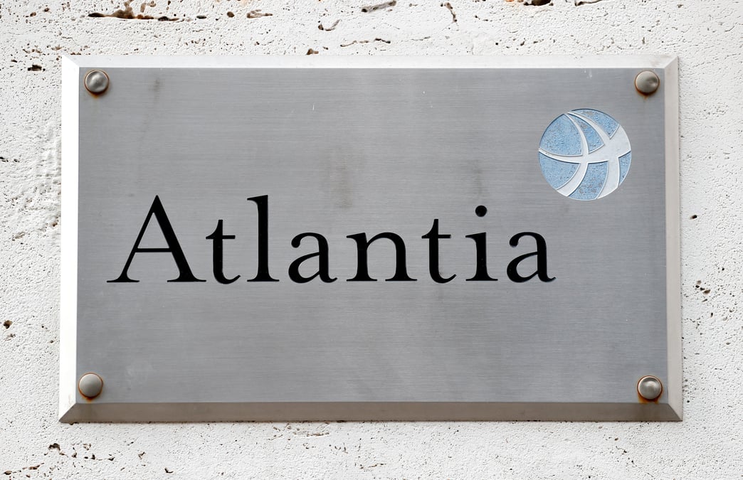 Pont de genes: l'ancien patron d'atlantia en residence surveillee, selon des sources