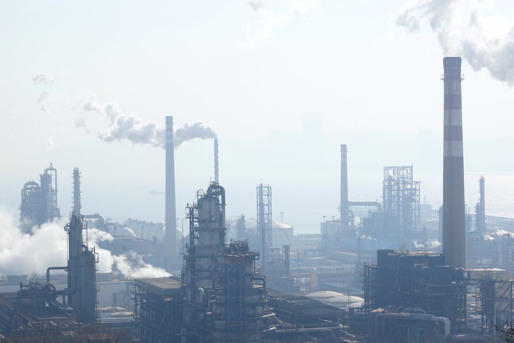 Le petrole termine en forte baisse a new york