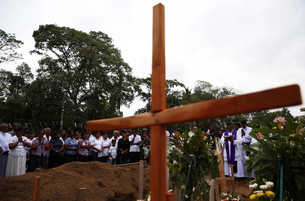 Le bilan des attentats au sri lanka fortement revise a la baisse