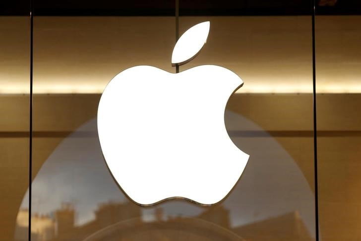 Apple de retour en grace a wall st