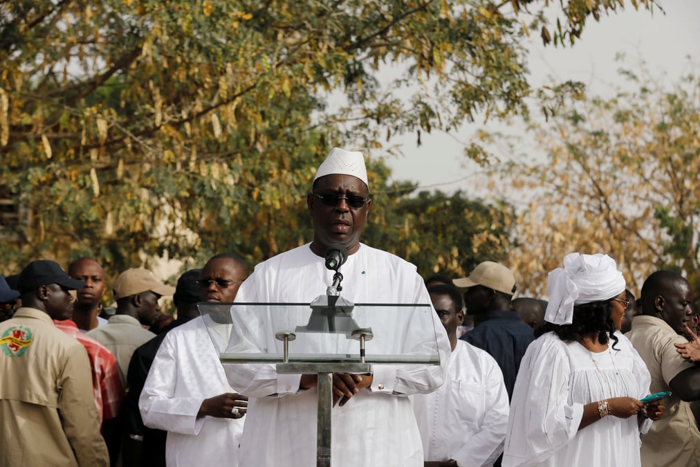 Senegal: macky sall reelu a la presidence avec 58% des suffrages