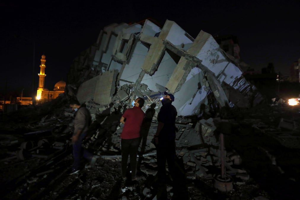 Israel intensifie ses raids a gaza, des roquettes visent tel aviv