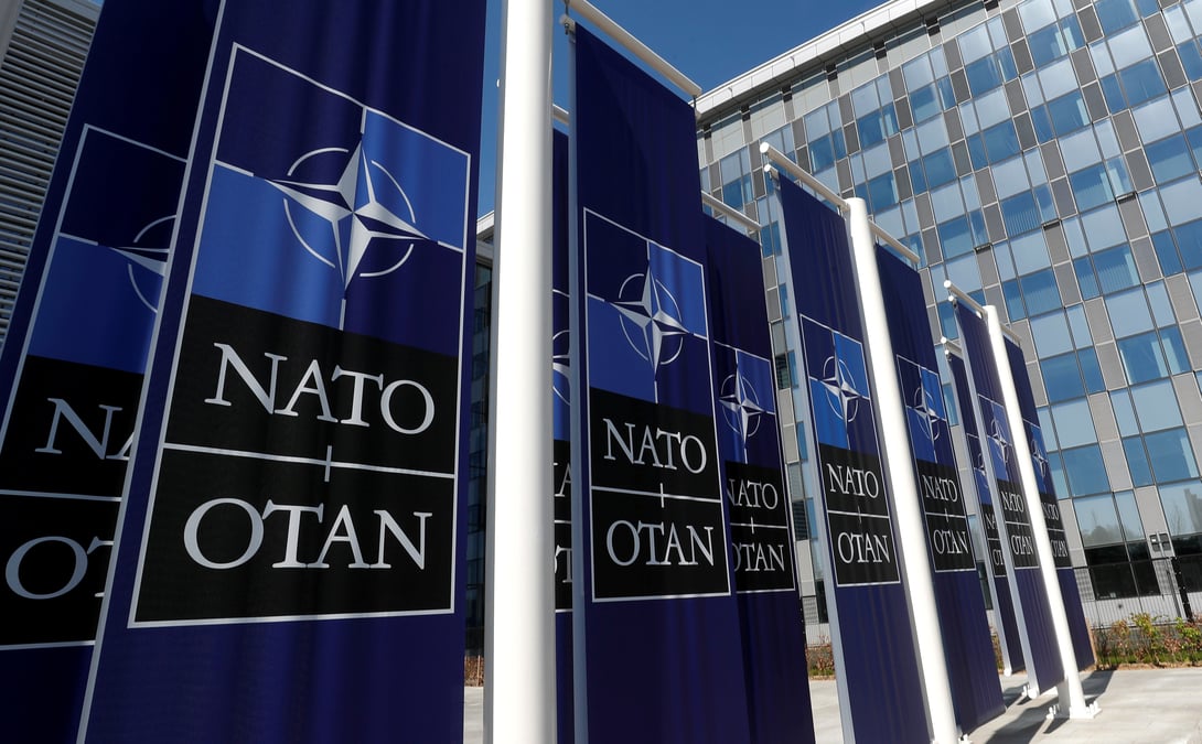 L'otan met la russie en garde contre ses mouvements de troupes vers l'ukraine