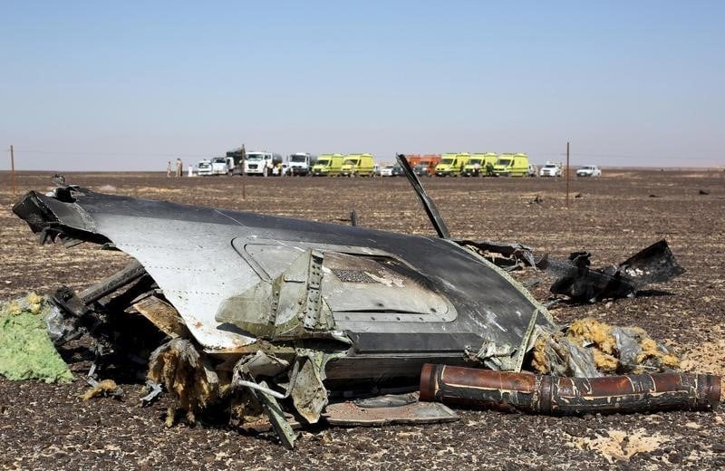Washington evoque la possibilite d'une bombe dans le crash de l'avion russe en egypte