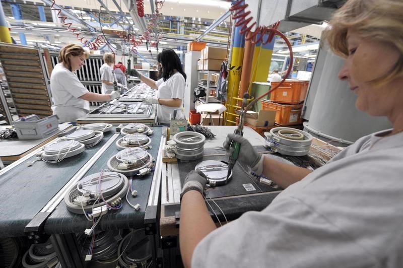Stagnation de l'activite dans le prive en france en juillet