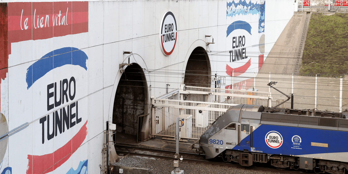 Eurostar, filiale de la SNCF, a annoncé ajouter six trains supplémentaires de vendredi à dimanche.