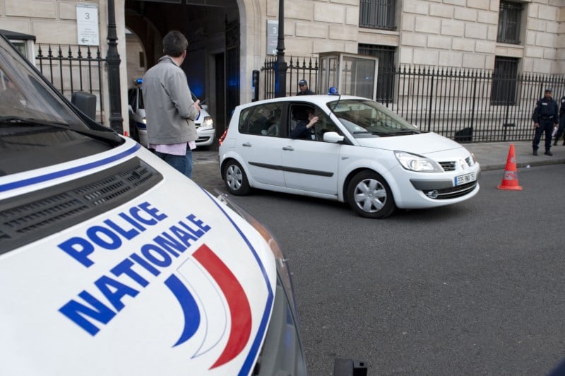 Trois habitants de trappes radicalises expulses vers le maroc