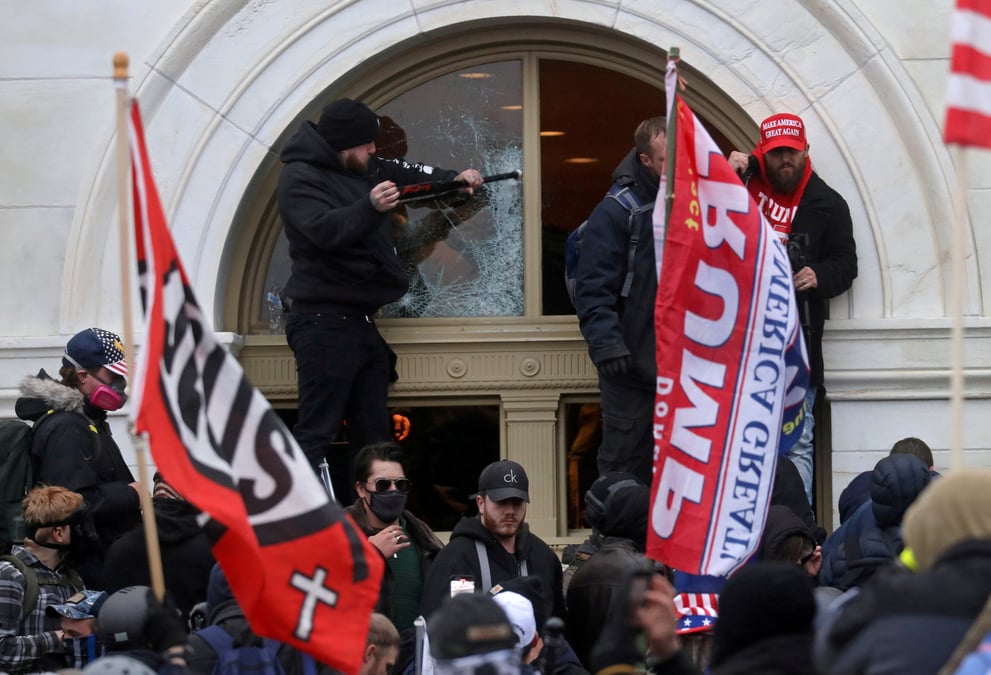 Usa: recrudescence des signes avant-coureurs de violences politiques, selon facebook