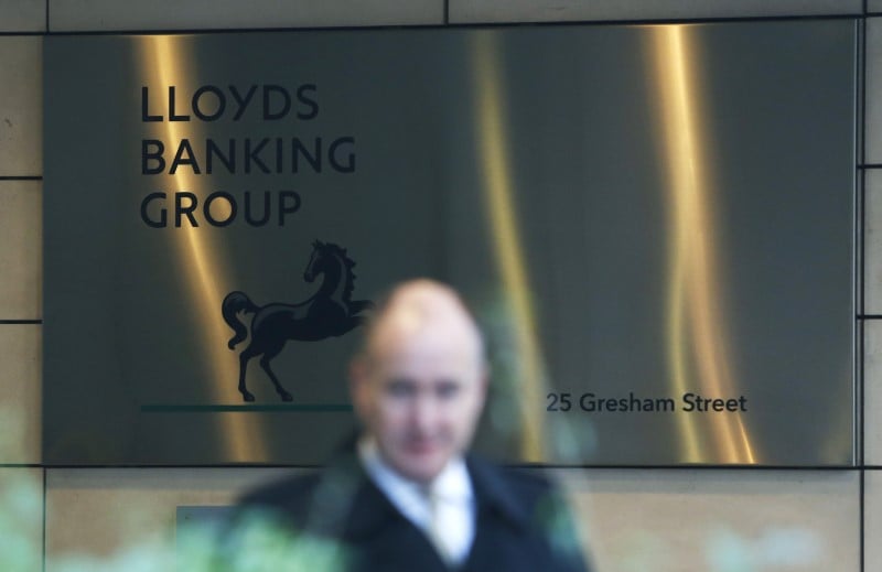 Lloyds rachete le pole epargne-retraite de zurich en grande bretagne