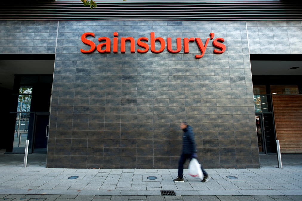 Des fonds de private equity lorgnent sainsbury, selon le sunday times