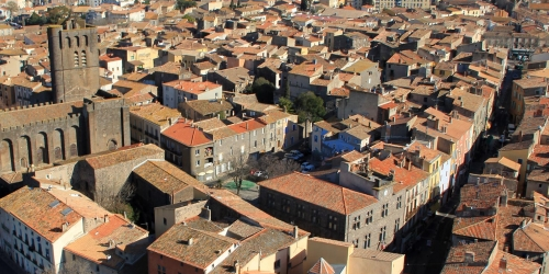 Le coeur de ville d'Agde compte bon nombre d'habitat dégradé qui devient du logement social de fait.