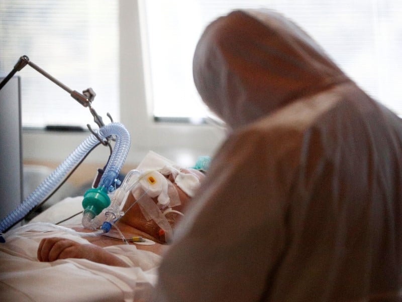 Coronavirus: nombre de cas probablement 10 fois plus eleve en italie que le bilan officiel