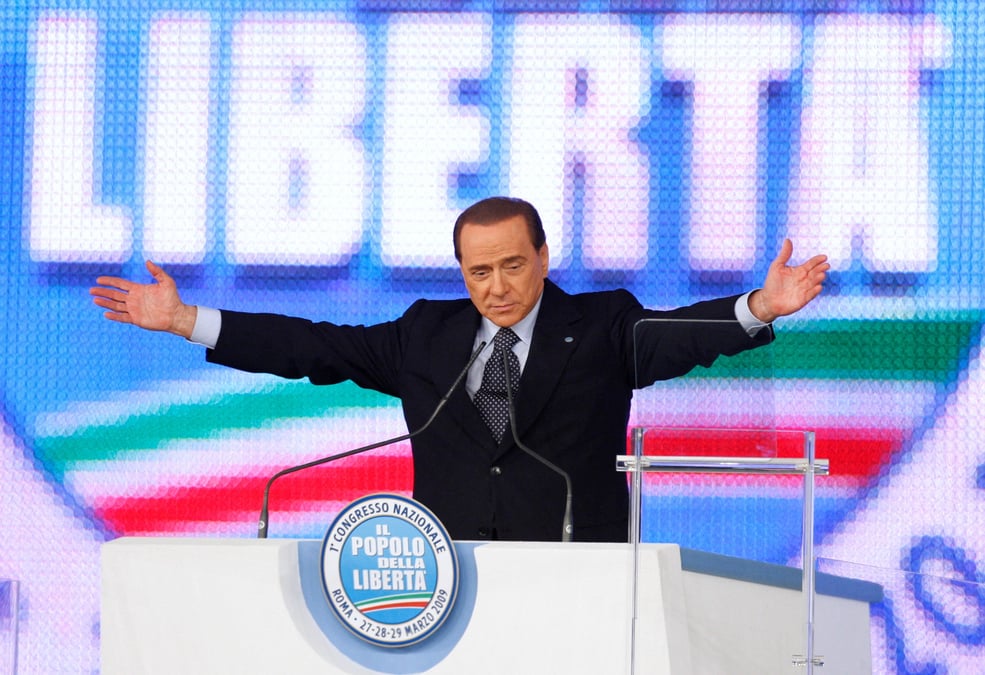 Photo d'archives de silvio berlusconi