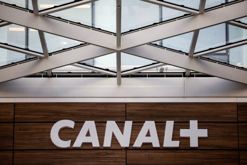 Le logo de la chaine de television francaise 'canal plus'