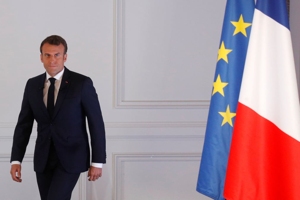Gouvernement et majorite se penchent sur la partition de macron