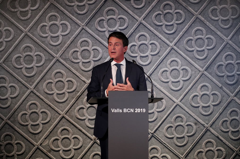 Valls dit partir "l'ame tranquille" a barcelone