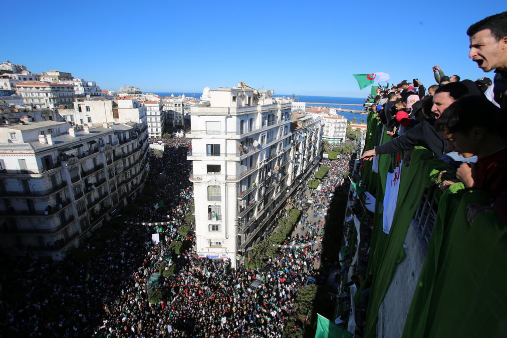 Algerie: appel au depart de bouteflika a la fin de son mandat