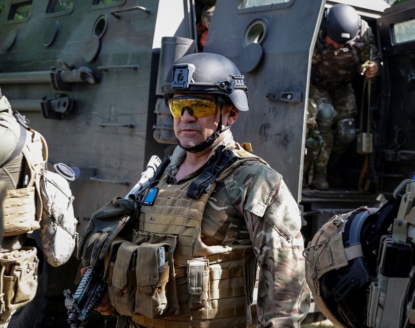 L'ukraine continue a defendre sievierodonetsk et ignore l'ultimatum russe