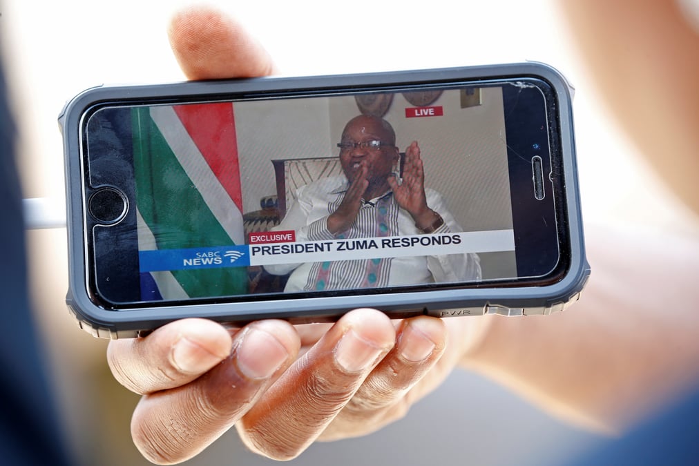 Zuma "desapprouve" la decision de l'anc de le revoquer