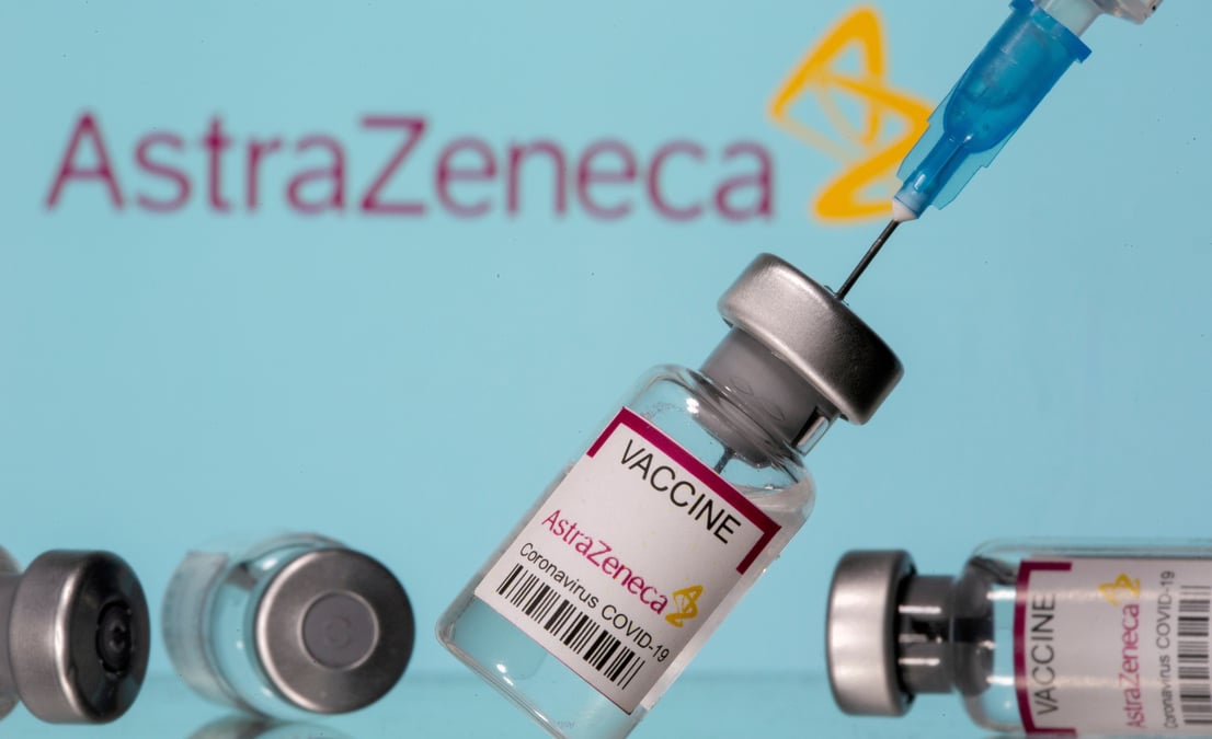Astrazeneca ne doit plus exporter de vaccins avant d'avoir livre l'ue, dit von der leyen