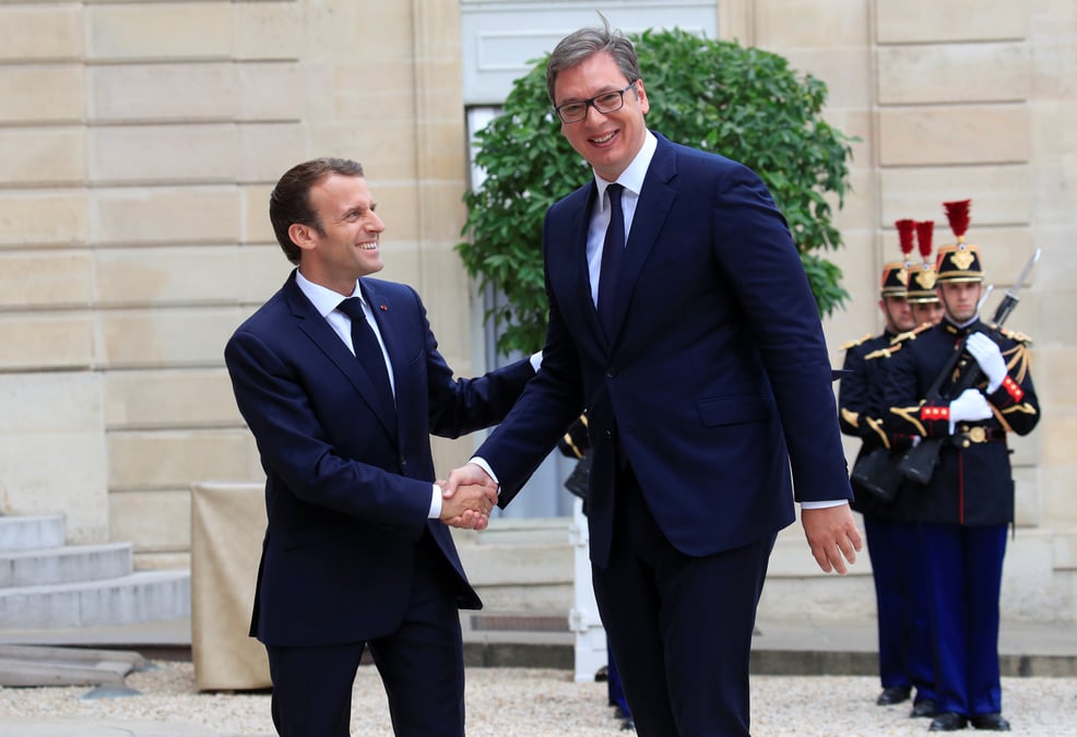 Ue: macron ouvert a une entree de la serbie en 2025