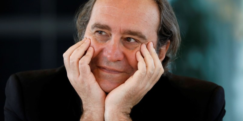 Xavier niel transfere l'essentiel de ses parts d'iliad a une holding