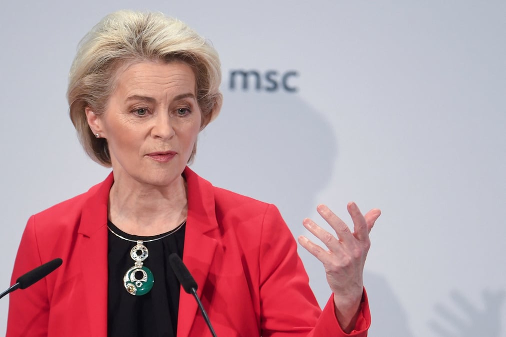 La russie pourrait perdre l'acces aux marches financiers en cas d'invasion de l'ukraine, dit von der leyen
