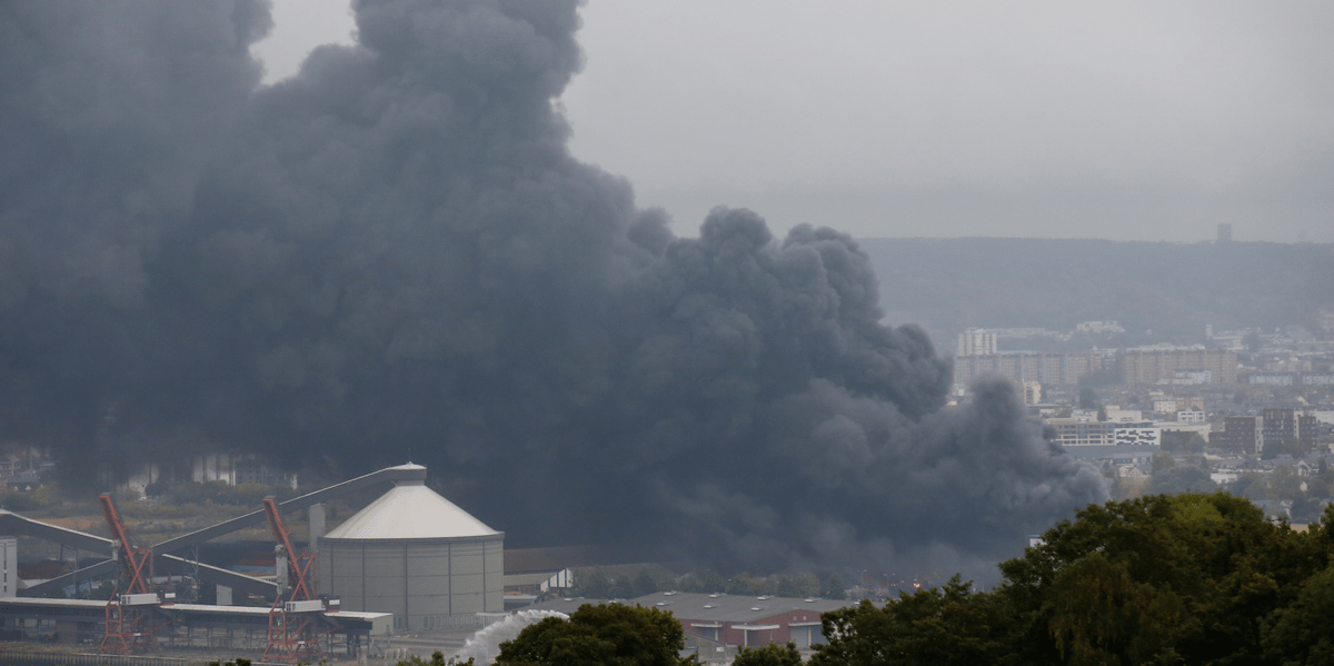 L'incendie du site chimique de Lubrizol à Rouen.